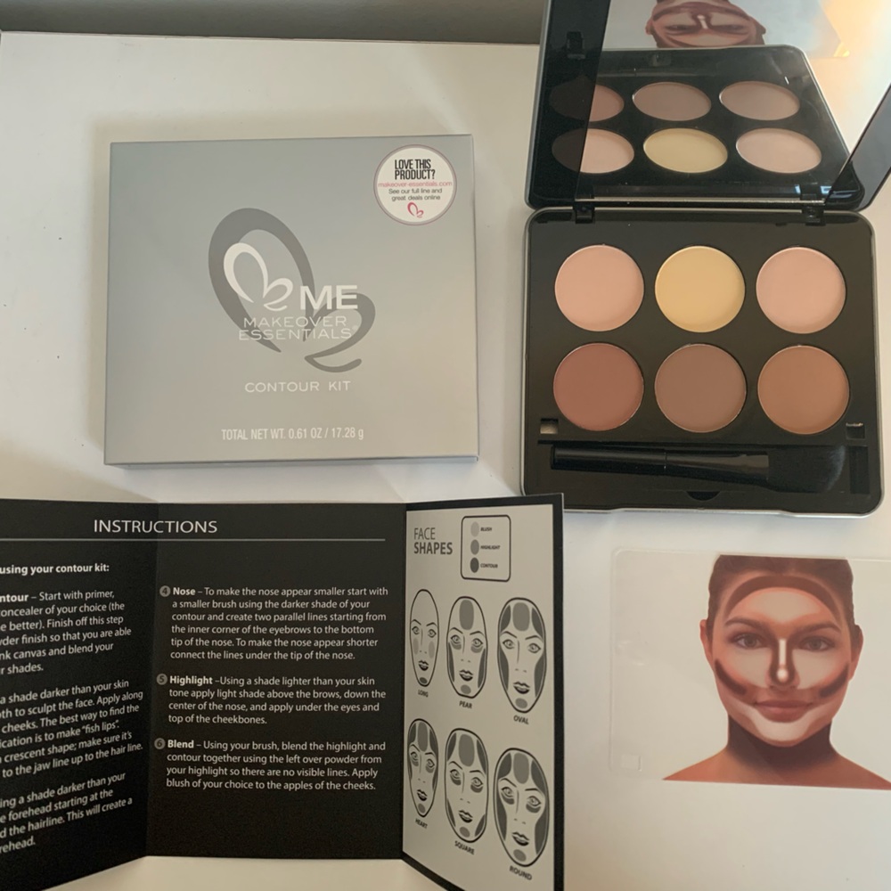 Makeover Essentials Contour Kit lot of 2